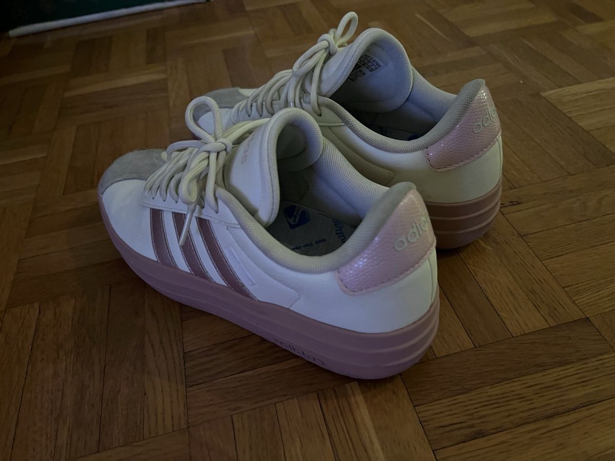 Schuhe für Mädchen: Adidas Turnschuhe Größe: 38 2/3 – Gebraucht aus Volketswil von Latinozh5 1