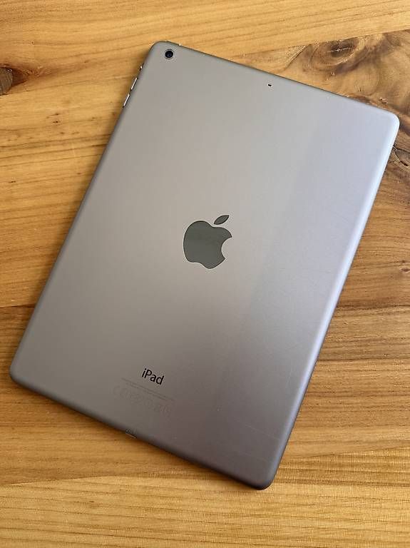 Apple Tablettes PC: iPad Air 16 GB (1. Generation) – D'occasion à Hüttwilen par Marco182 1