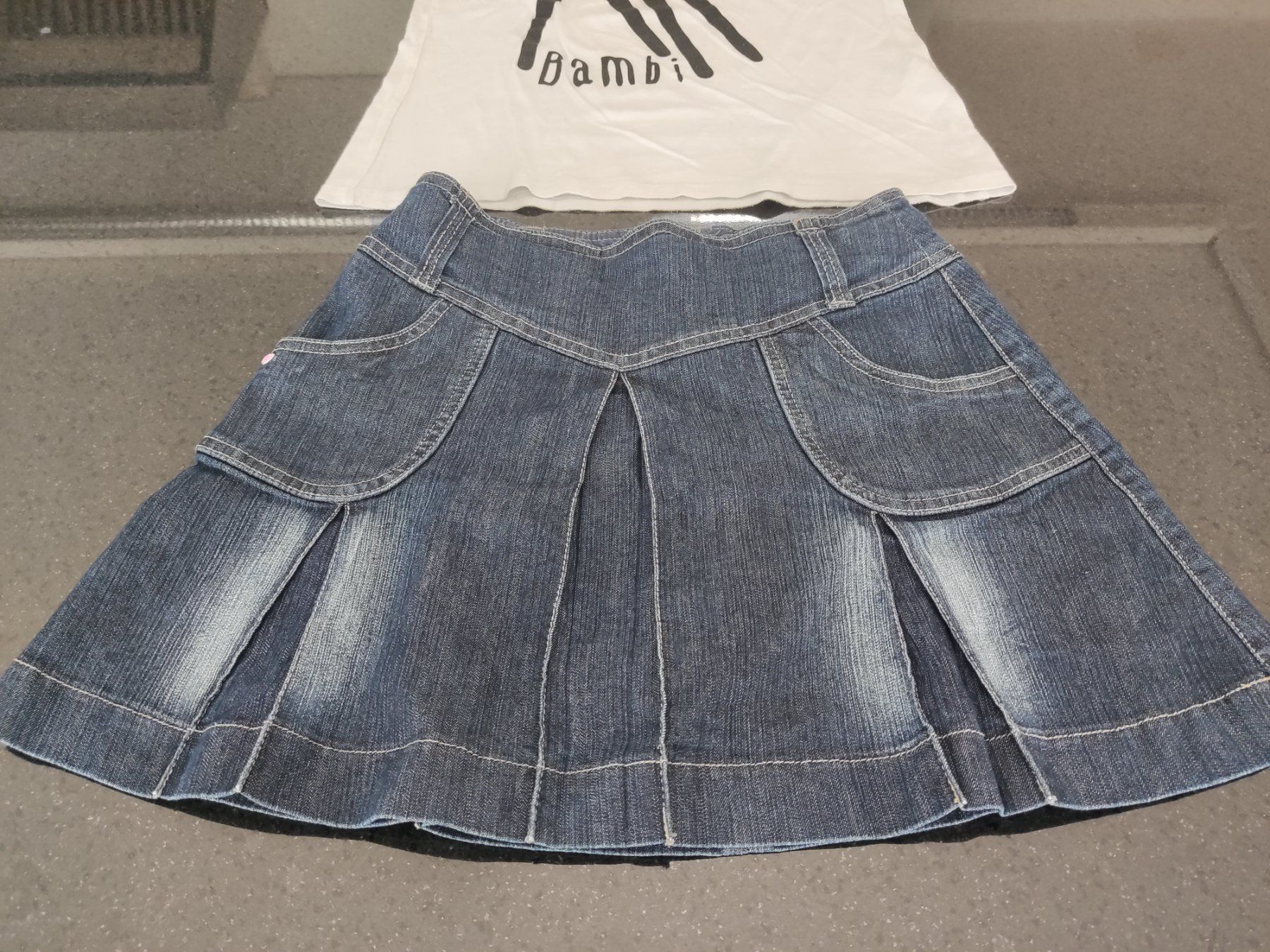 Lotti & Set di vestiti: Mädchen Sommer Rock und T-Shirt 152 – Usato da Kriens venduto da rinzmann 1