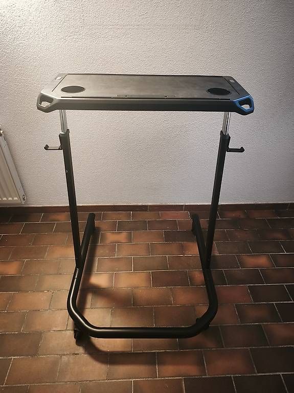Tavoli: Wahoo Desk- Tisch  – Usato da Balsthal venduto da GravelDudz