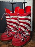 Sehr alte Vintage Moonboots Beschreibung lesen