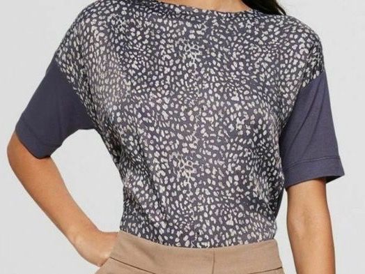 Esprit T-shirt: Esprit T-shirt – Nuovo (secondo la descrizione) da Vuisternens-Romont venduto da gol_xp6p 2