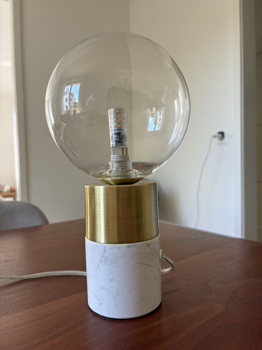 Lampes: Table Lamp Glass Sphere Gold White 19cm – Neuf (Voir description) à Thalwil par ste_jwm7 1