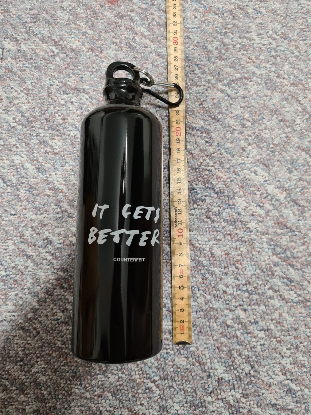 Borracce & Thermos: Alu Trink Flasche schwarz "it gets better" COUNTERFEIT – Nuovo e nell'imballaggio originale da Killwangen venduto da KIANA08