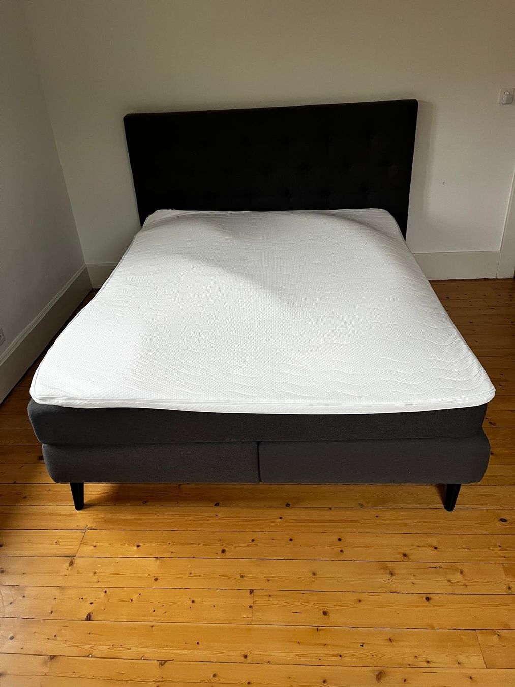 Micasa Lits: Boxspringbett – D'occasion à Oeschgen par ottiliep 1