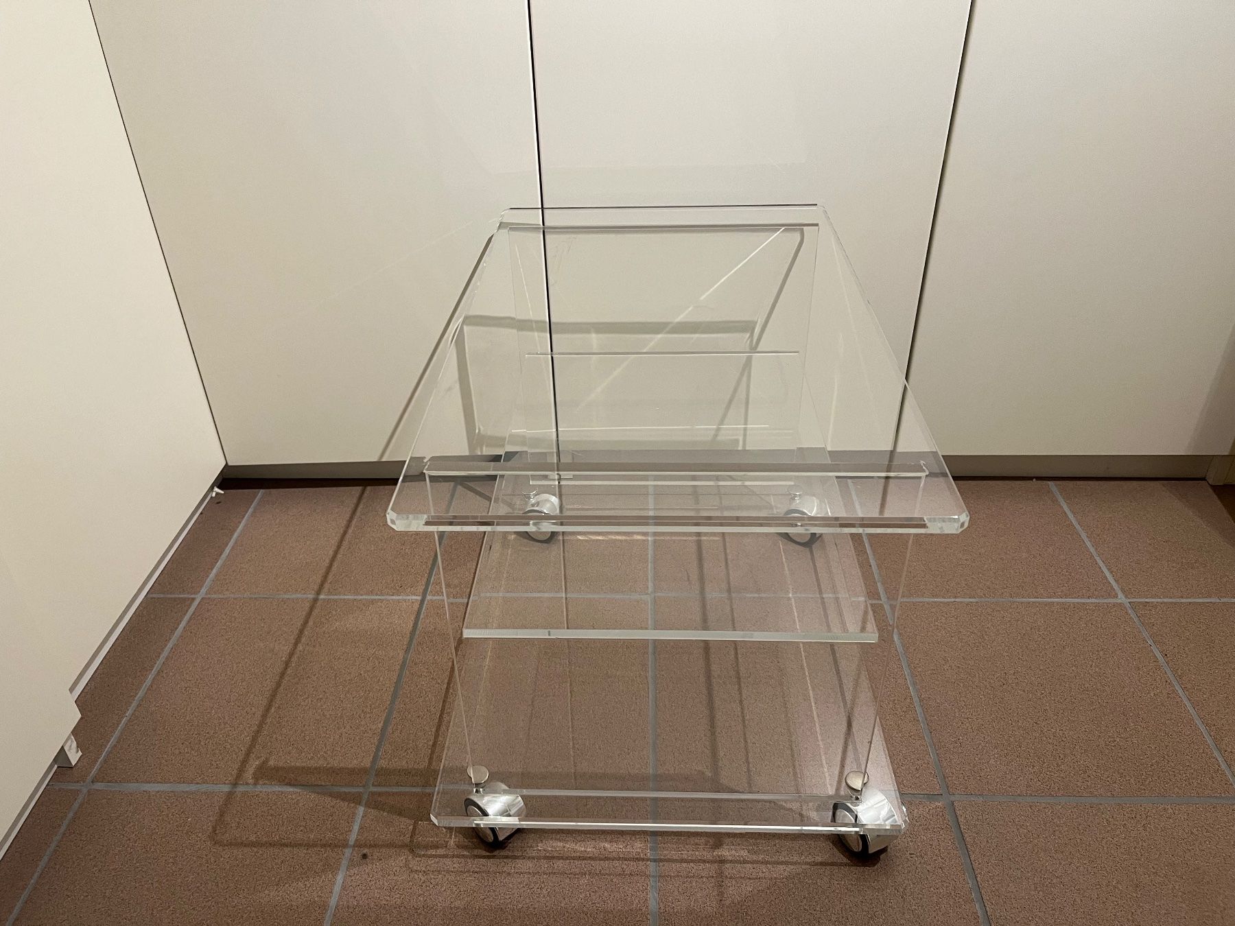 Pfister Mobili TV: TV Möbel Acrylglas – Usato da Reinach BL venduto da rol_kmw5 2