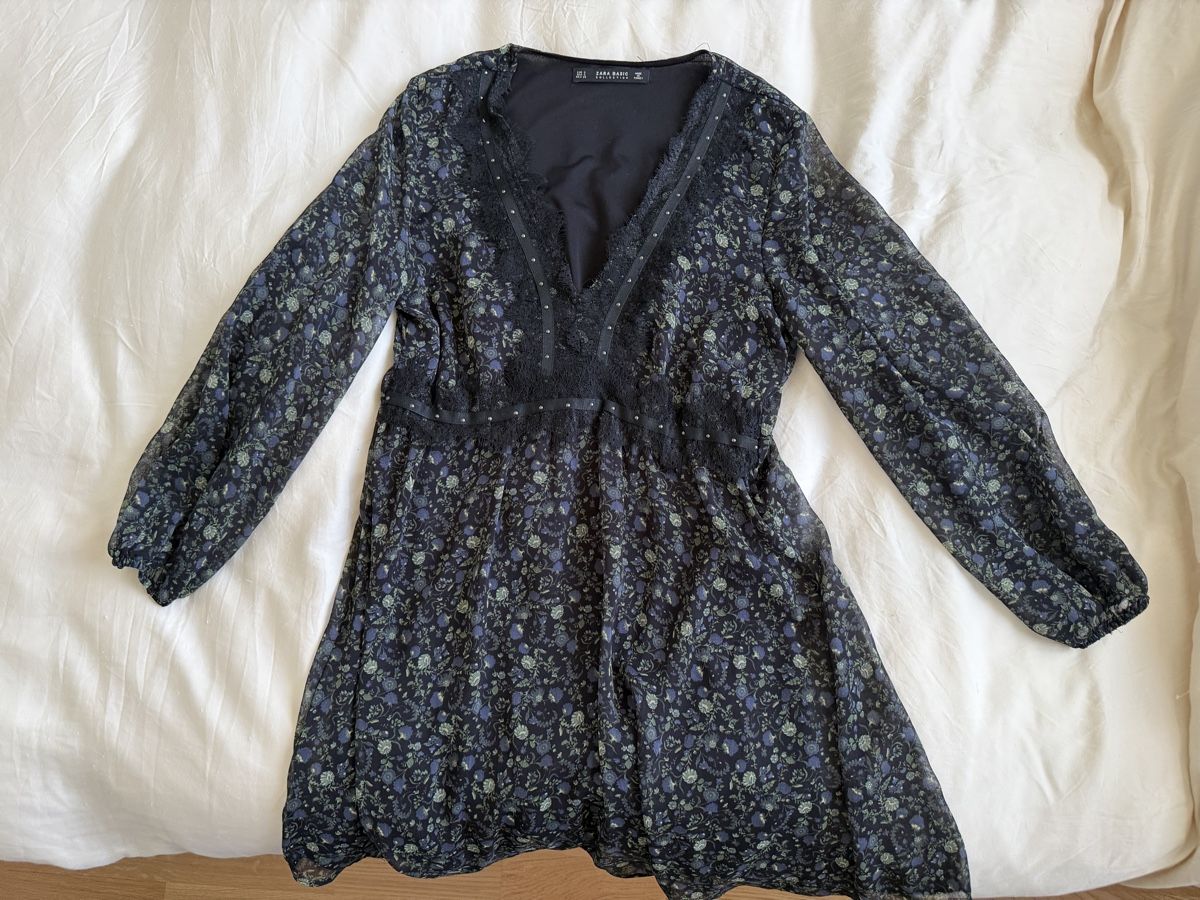 Vestiti: Kleid ZARA BASIC COLLECTION Grösse S Blumenmuster guter Zust – Usato da Volketswil venduto da Chantsch