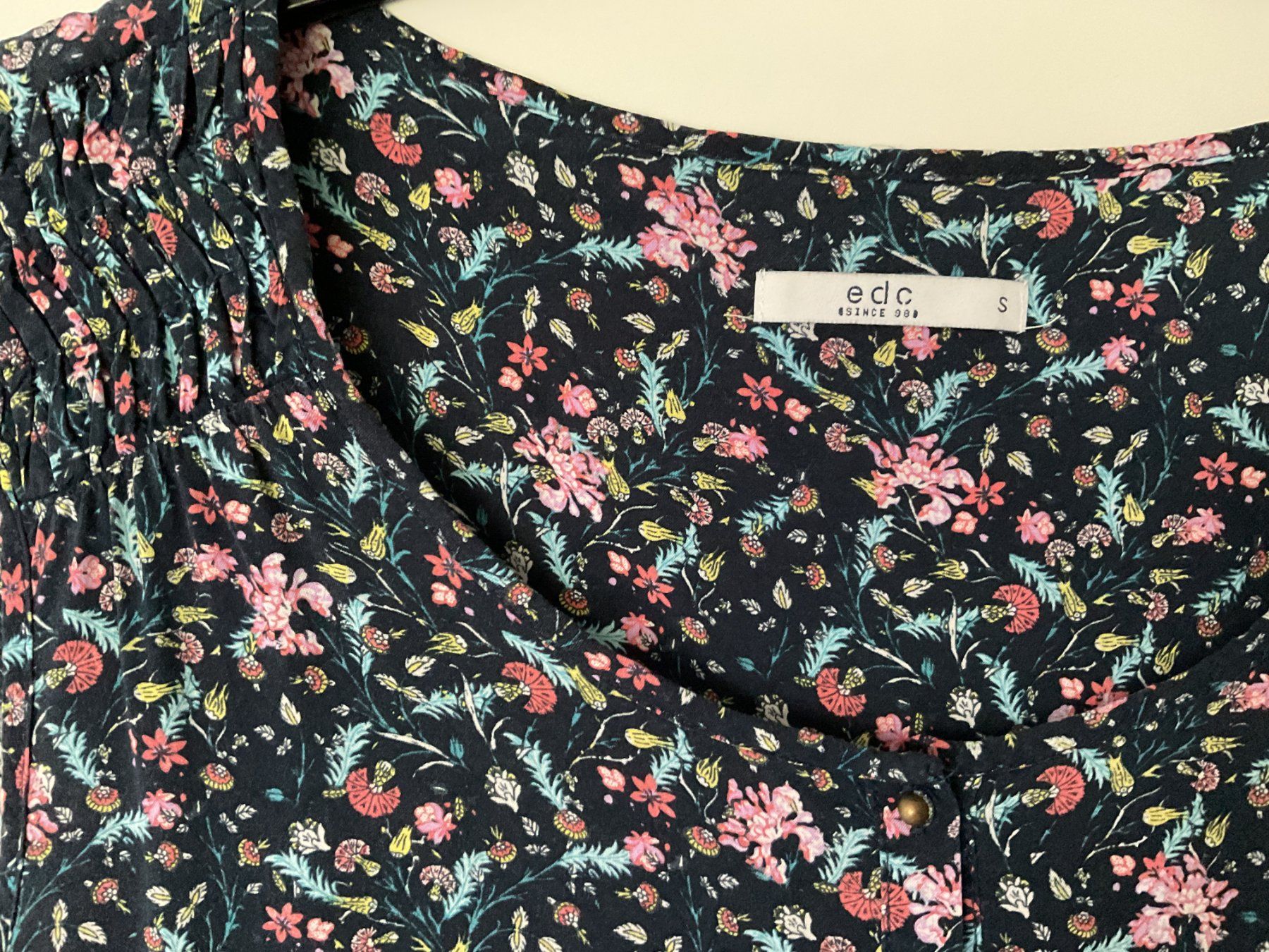 Esprit Tops: edc - Blümchen Top / Blüsli - Gr. S – Gebraucht aus Walchwil von Budy7 2