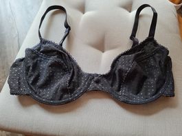 Neu: Bügel-BH dunkelgrau mit Punkten Gr.80C