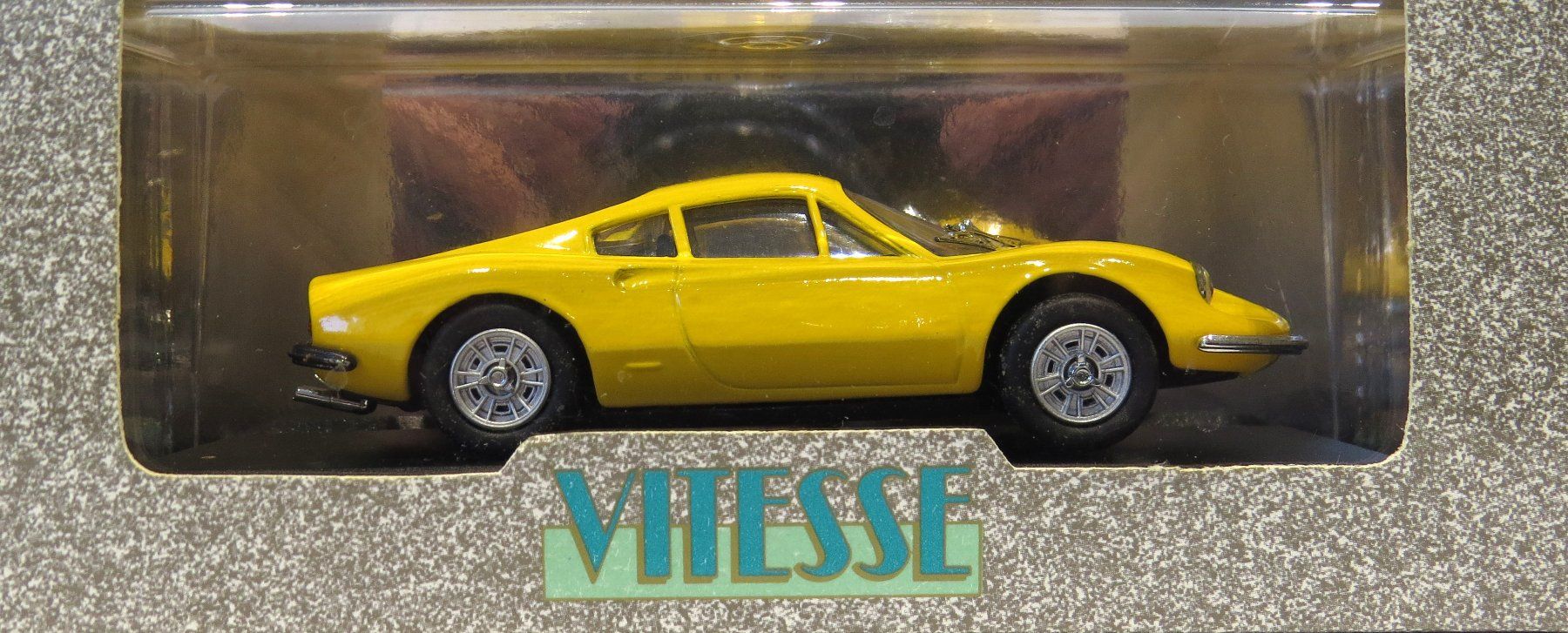 Ferrari Modellautos: 1:43 Ferrari 246 GT  Dino  1968 – Neu und originalverpackt aus Ettingen von Burago 2