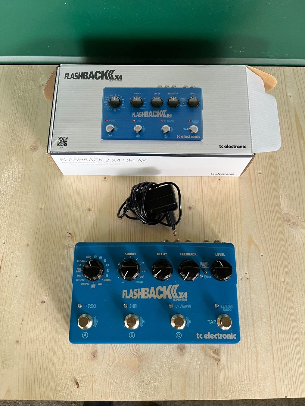 Strumenti musicali: TC Electronic Flashback X4 – Usato da Nyon venduto da ferd-henri