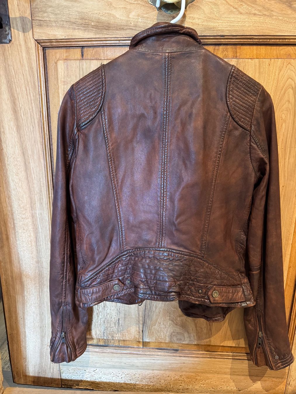 Nile Jacken: Nile XS Lederjacke – Gebraucht aus Trüllikon von sukre01 5