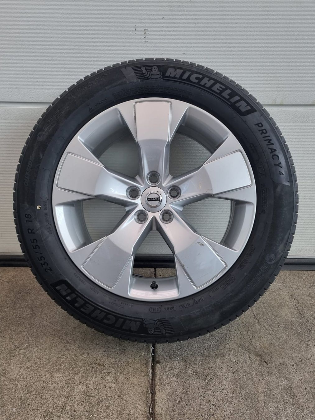 Volvo Pneus & Kompletträder: Volvo XC40 Sommerräder – Gebraucht aus Kirchdorf AG von Cartastic_AG 3