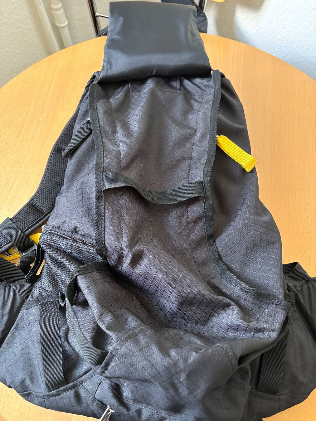 Berghaus Zaini: Rucksack - BERGHAUS NITRO  25 L – Nuovo (secondo la descrizione) da St. Gallen venduto da Adwen 3