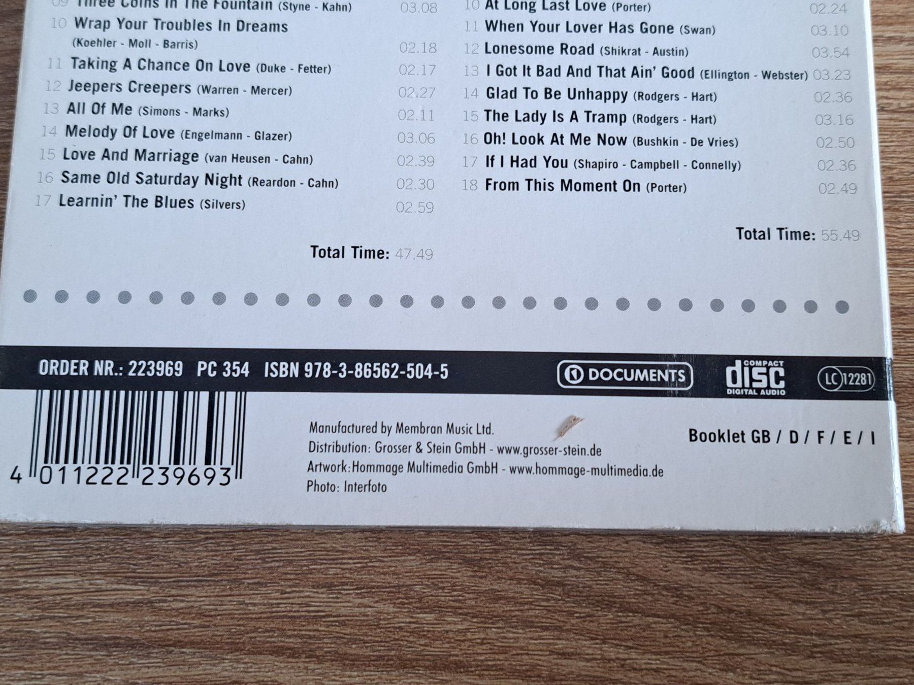 CD: FRANK SINATRA, 4 CD Set Buchformat, Buch mit 36 Seiten. – Usato da Unterseen venduto da Kanica 4