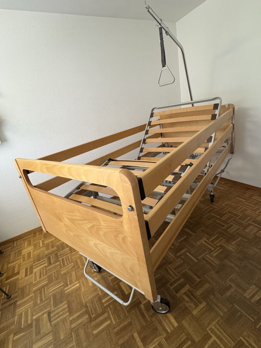 Letti: Pflegebett – Usato da Sachseln venduto da Fab_Huw 9