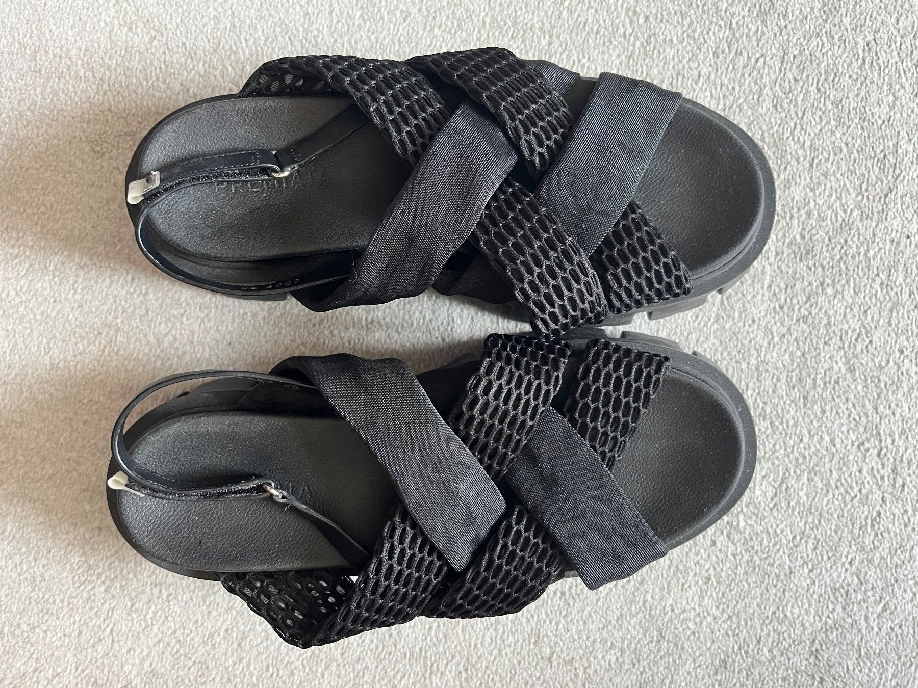 Scarpe da donna: Premiata Chunky schwarze Sandalen Gr.40 – Usato da Zürich venduto da kay12325 1