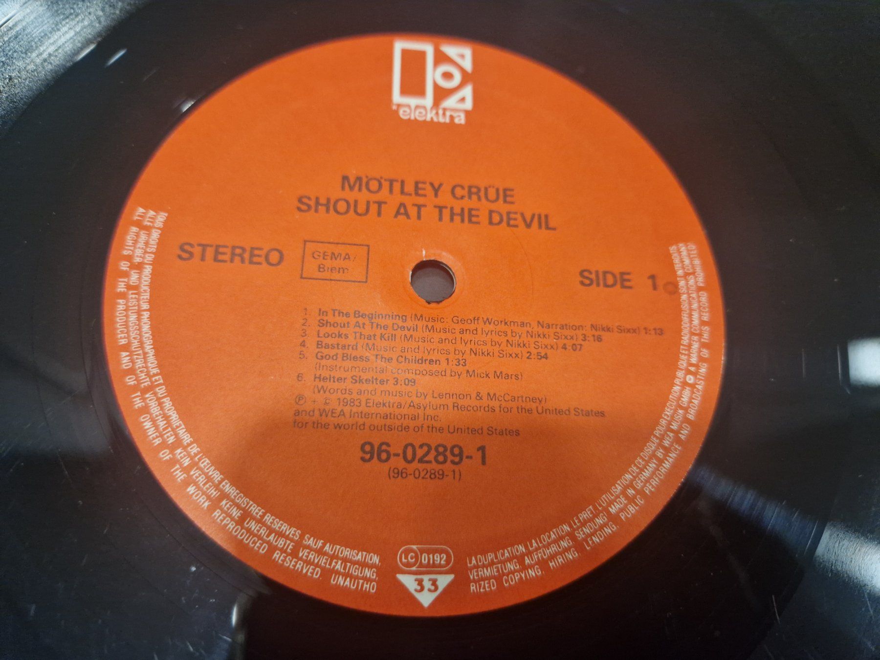 Dischi in vinile: Mötley Crüe LP - Shout At The Devil – Usato da Stetten SH venduto da ExtremMIB 5