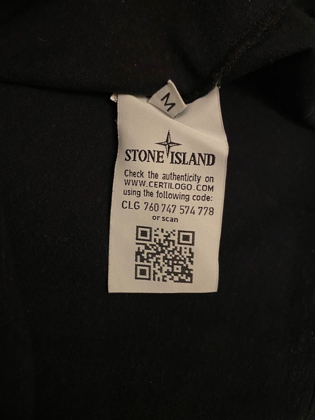 Stone Island T-shirt: Stone Island T-Shirt – Usato da Neftenbach venduto da Vespa796 3