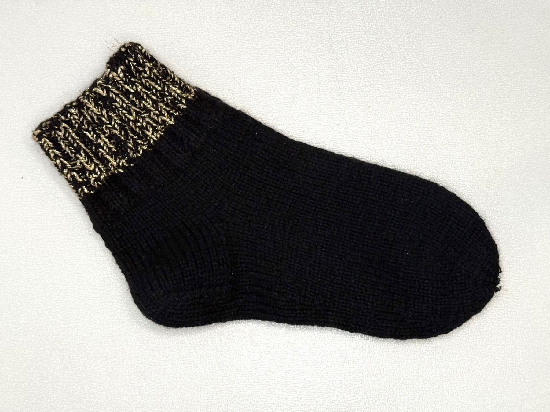 Socken: Cashmere 100%, Hand Made Knitted Socks Black – Neu und originalverpackt aus Lugano von Luswre