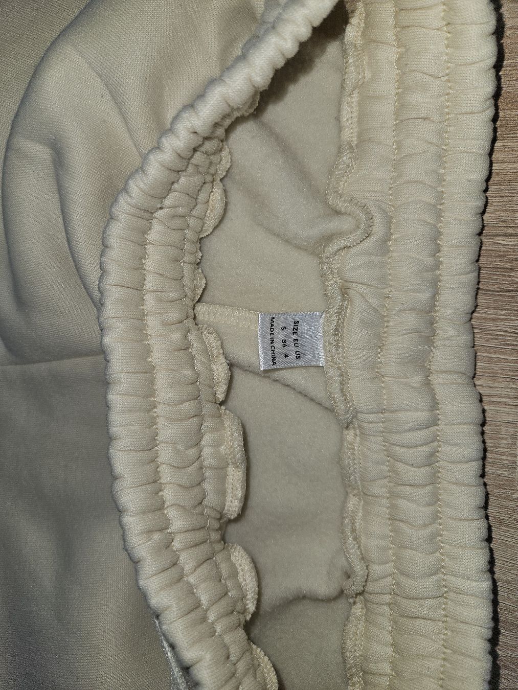 Maglioni & Felpe: Shorts und Pullover Set von Temu – Usato da Ebikon venduto da SecondChance_byM 2