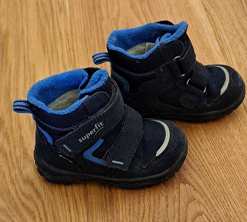 Scarpe per ragazzi: Winterschuhe von Superfit, Gr. 21 – Usato da Gurzelen venduto da Nikita015 2