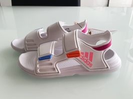 Gr. 30 - Adidas Badesandalen, Neu
