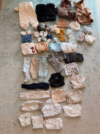 28 Teile (ohne Socken) - Kinderkleider Paket Grösse 56
