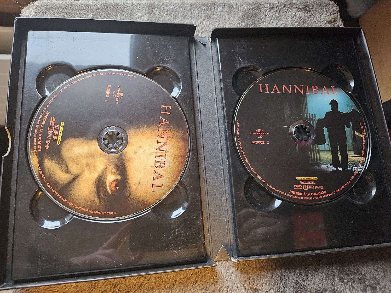 Tutti i DVDs: DVD Hannibal Edition Collector 2 Disques – Usato da La Joux FR venduto da car_ck96 2