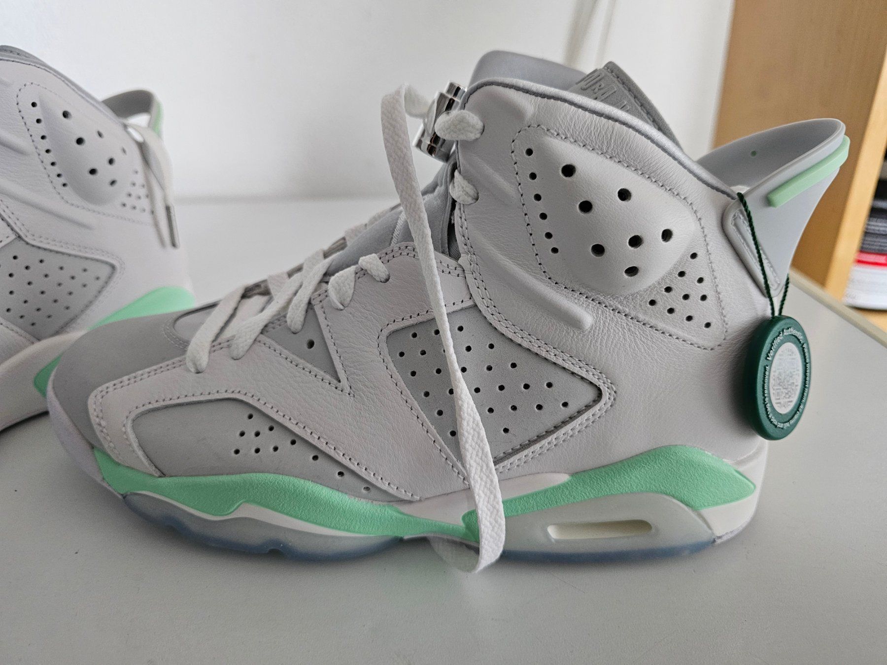 Jordan Scarpe da donna: Jordan 6 Retro Mint Foam (W) – Nuovo (secondo la descrizione) da Näfels venduto da Saldo_25 1