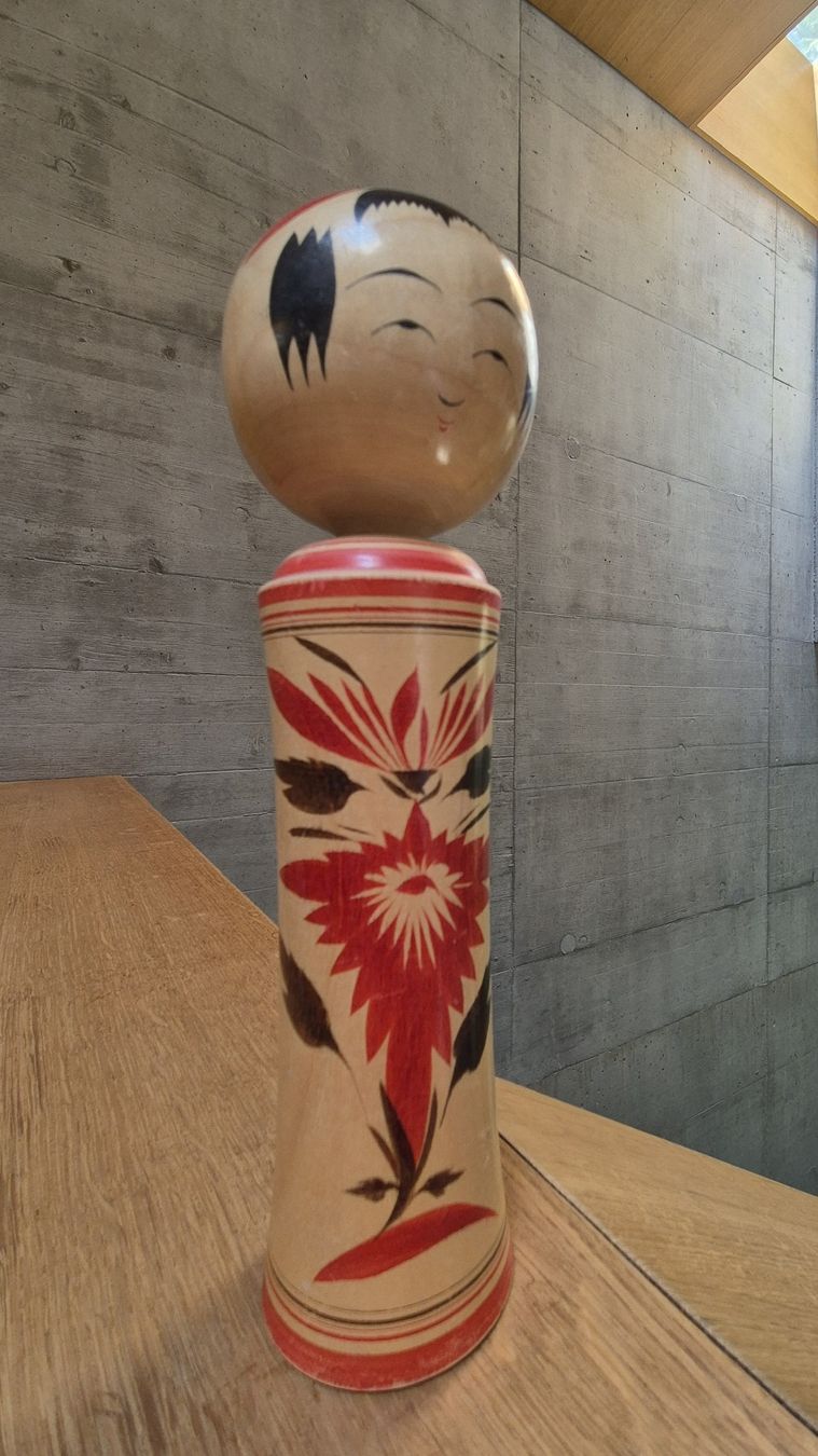 Figurines: Poupée kokeshi artisanale traditionnelle  – D'occasion à Villars-sur-Glâne par car_gjn7 2