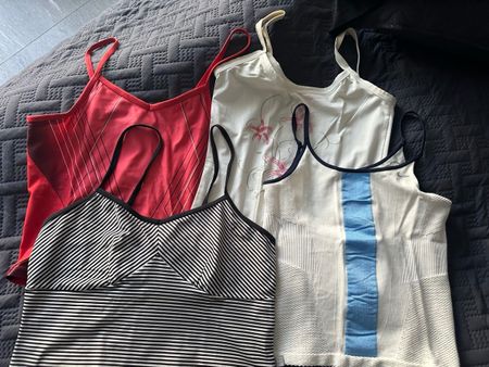 4 Sport-Tops 3 x Nike Gr. S/36 1x Venice Beach