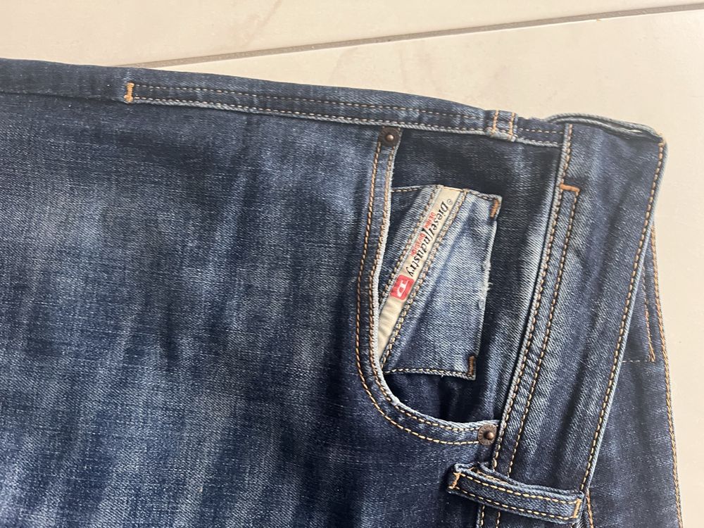 Diesel Jeans: Diesel Herren Jeans Modell SLEENKER – Usato da Hochfelden venduto da rpagliaro 1