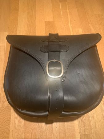 Sacoche moto cuir