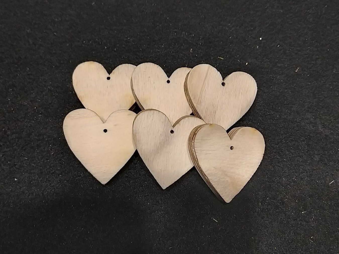 Holzartikel: 18 Stk. Herzen Holz Deko – Neu (gemäss Beschreibung) aus Widnau von Crewo 2