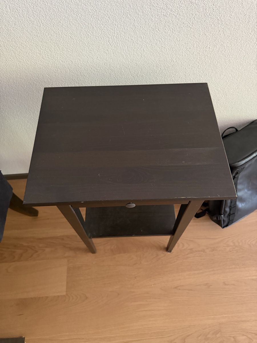 Comodini: Wooden bed table  – Usato da Zürich venduto da fed_l87t 1