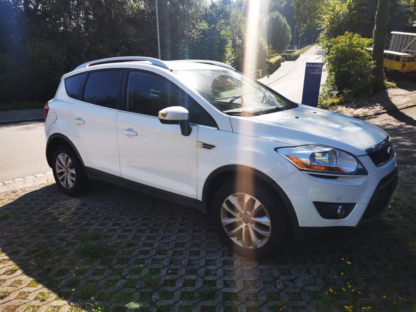 Ford Automobili: Ford Kuga 2.0 TCDI 4x4 – Usato da Gossau SG venduto da rotestahlsau 1