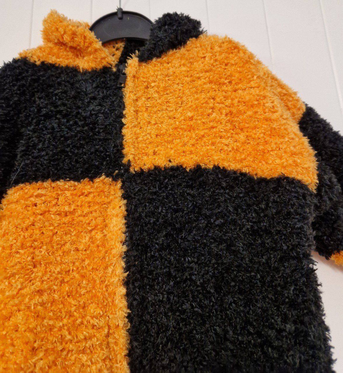 Giacche & Cappotti: Veste tricoté main 2A orange/noir – Nuovo (secondo la descrizione) da St-Imier venduto da goodber 1