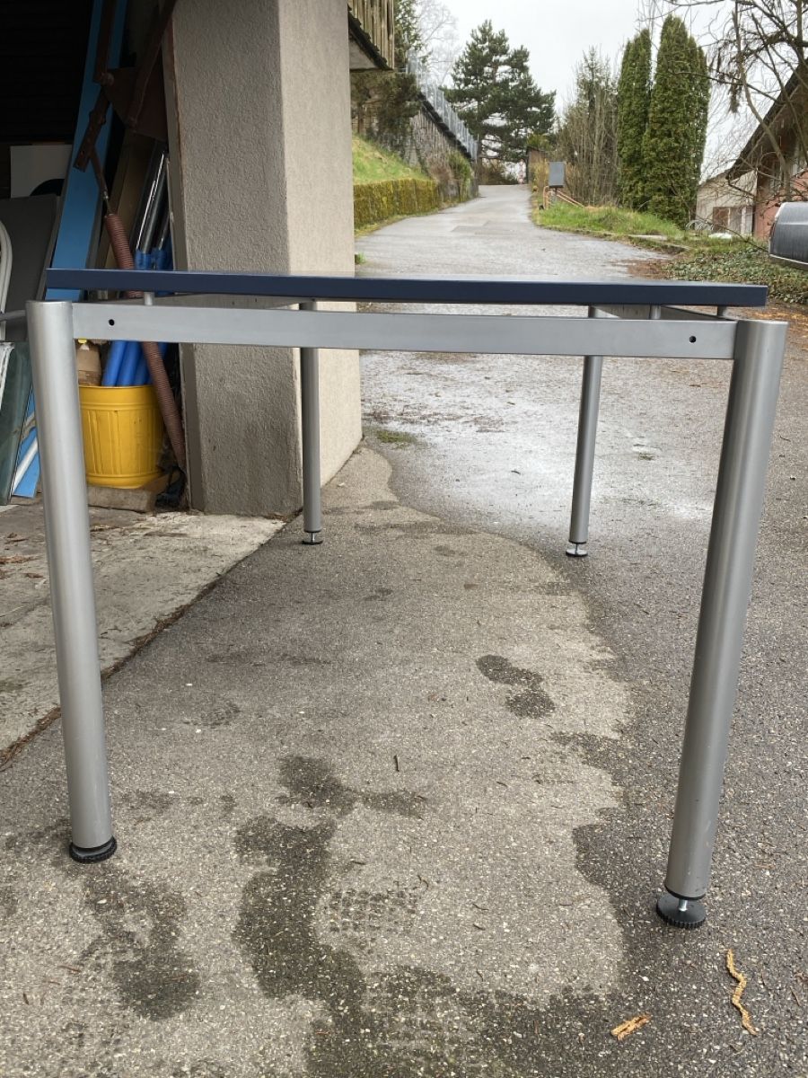 Tables: Tisch 160 x 80 – D'occasion à Sutz par Cash900 4