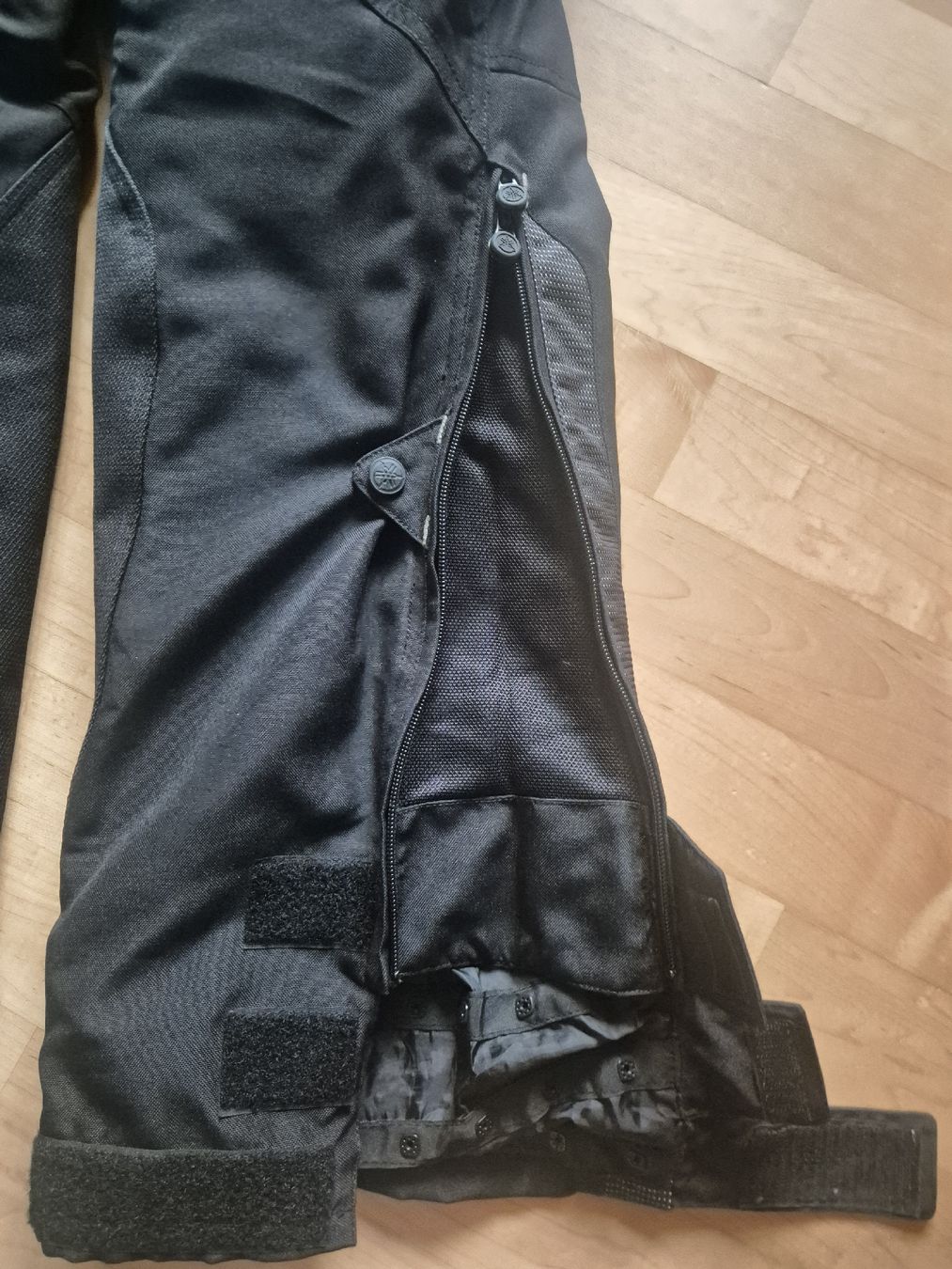 Kleiderpakete: Motorradkombi Yamaha – Gebraucht aus Bülach von Max_W. 3