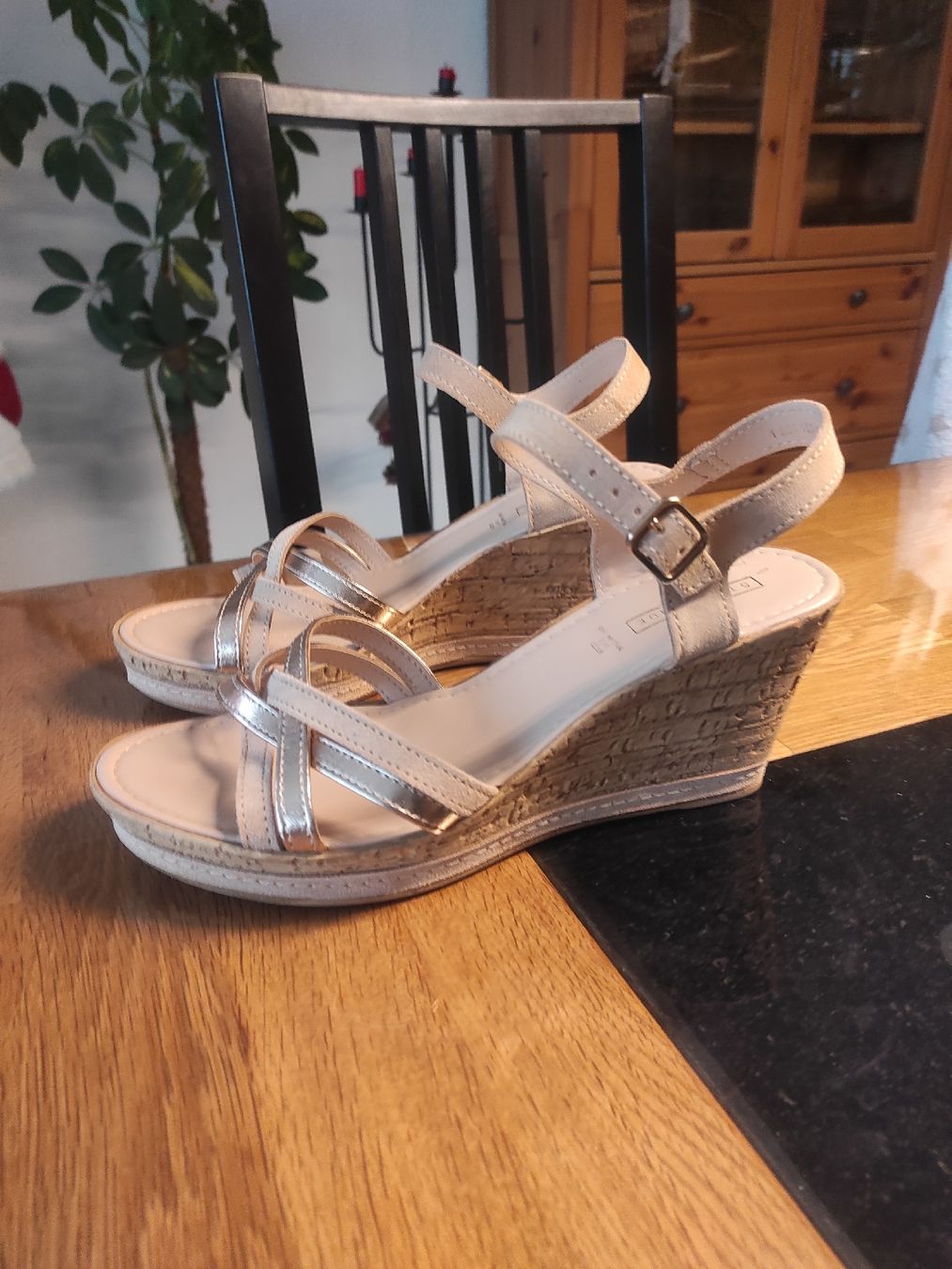 Dosenbach Damenschuhe: Sandalette Gr.39, 5 TH AVENUE, NEU!!! – Neu (gemäss Beschreibung) aus Burgdorf von Ropajesi 1