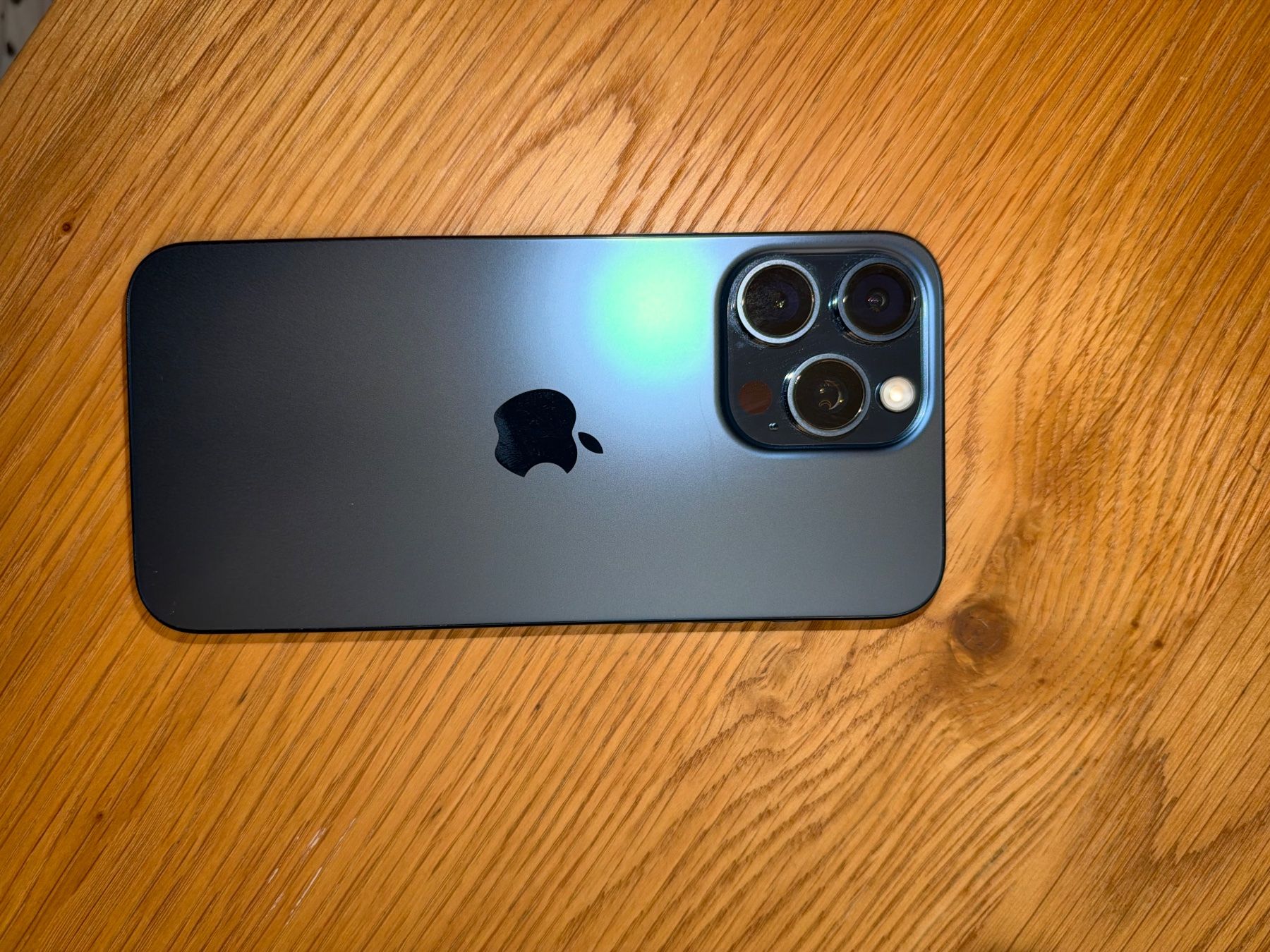 Apple Portables: Apple iPhone 15 pro max zu verkaufen. – D'occasion à St. Gallen par joa_m7dg 2