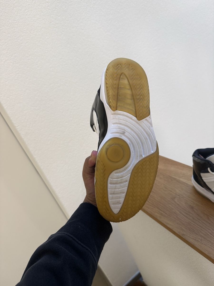 Jordan Scarpe da uomo: Air Jordan 11 Retro – Nuovo (secondo la descrizione) da Burgdorf venduto da RV04 3