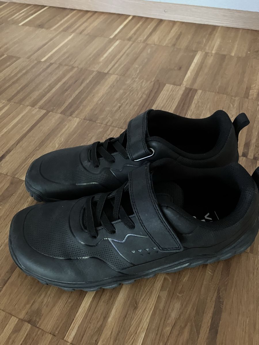 Scarpe per ragazzi: Jungs Halbschuhe 41 – Nuovo (secondo la descrizione) da Frauenfeld venduto da Cat- 2