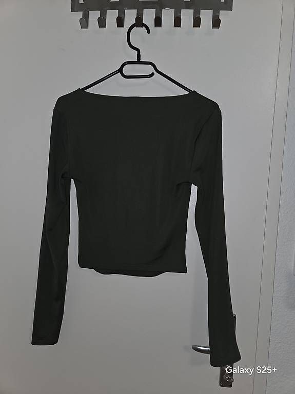 T-shirts: Langarmshirt  – D'occasion à St. Gallen par ruz_t5lk 1