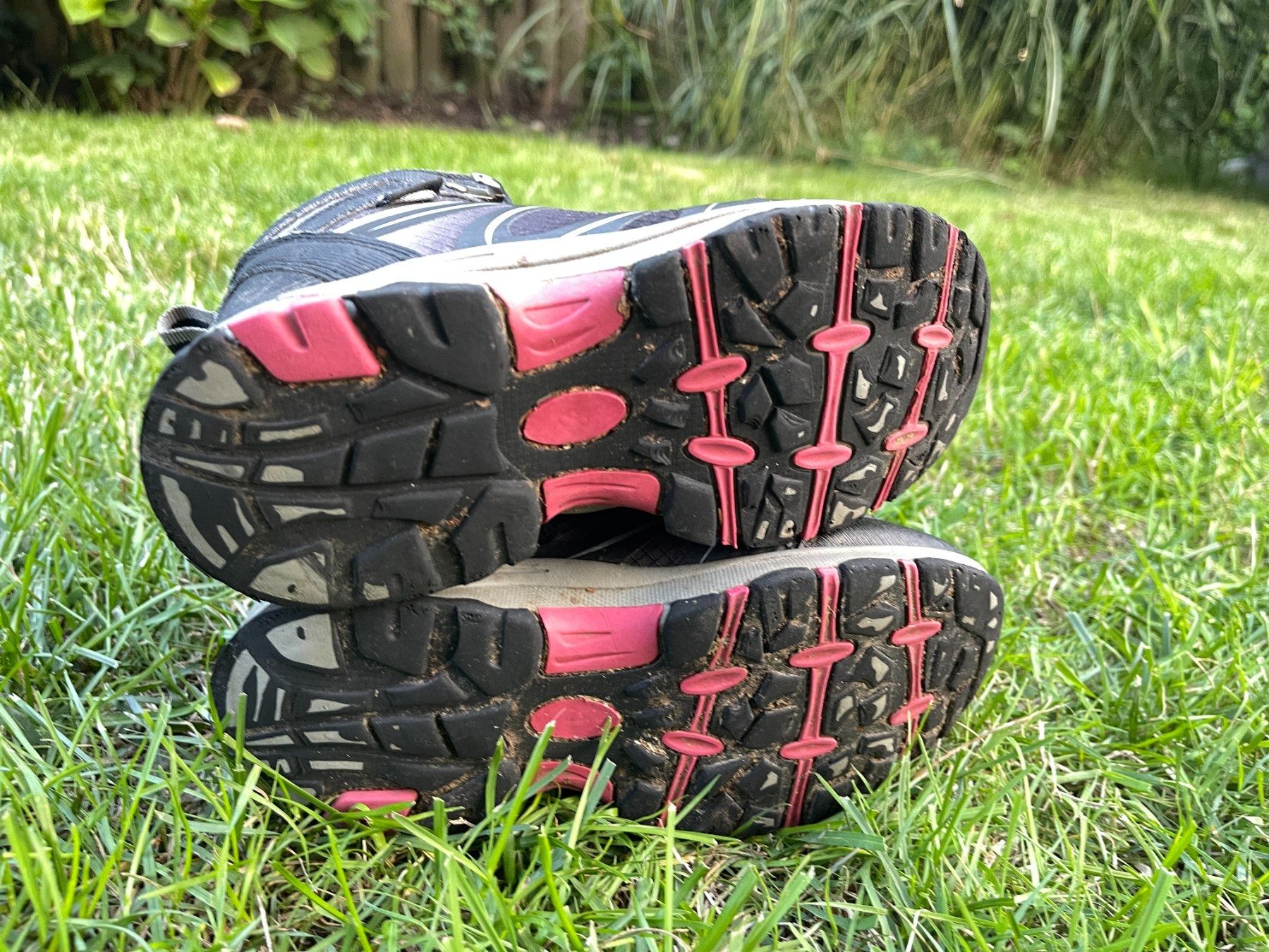 Schuhe für Jungen: Kinder Wanderschuhe Trekkingschuhe in Gr. 30 – Gebraucht aus Berikon von Samira08 5