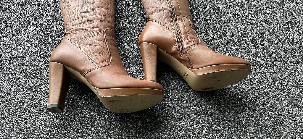Damenschuhe: Stiefel echtes Leder, 37, hellbraun – Gebraucht aus Biel/Bienne von homesurf 3