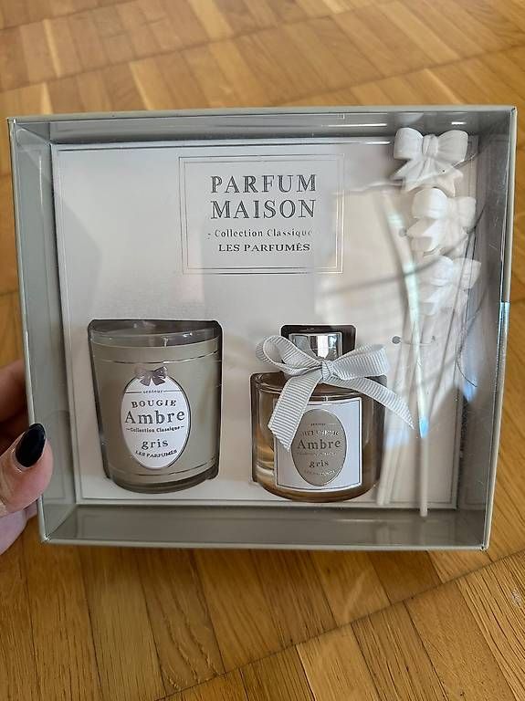 Profumi & Eau de Toilette: Parfum Maison – Nuovo e nell'imballaggio originale da Fehraltorf venduto da Cris25m