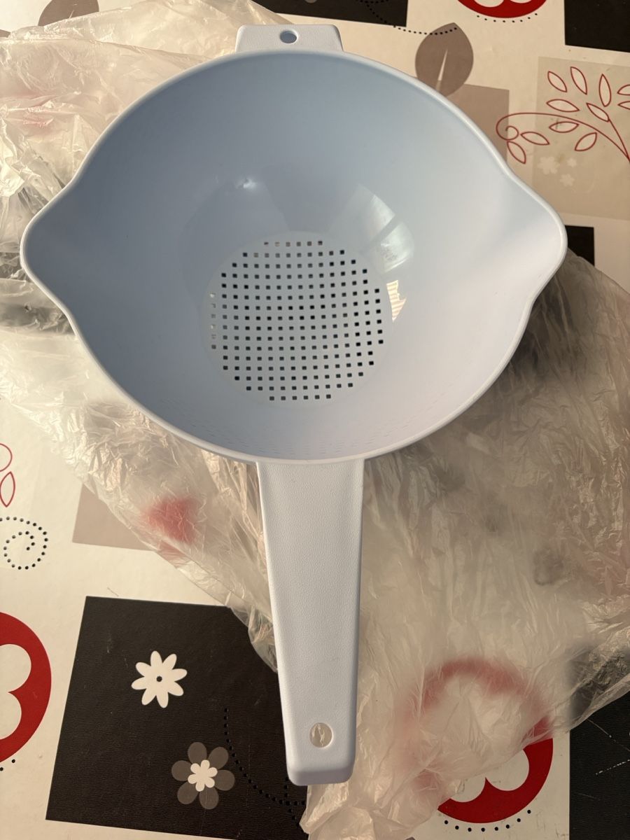 Tupperware Contenitori & Simili: Tupperware Scolapasta blu con manico – Nuovo (secondo la descrizione) da Novazzano venduto da jen_hx8j