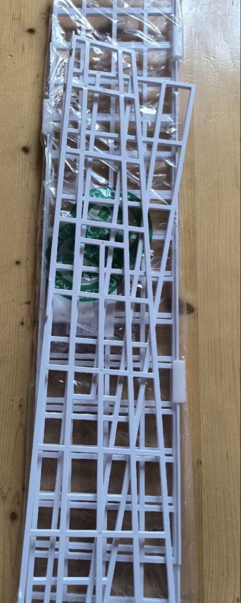 Griglie e Inferriate: Triexie Katzenfensterschutzgitter  – Usato da Niederhasli venduto da secondhand10